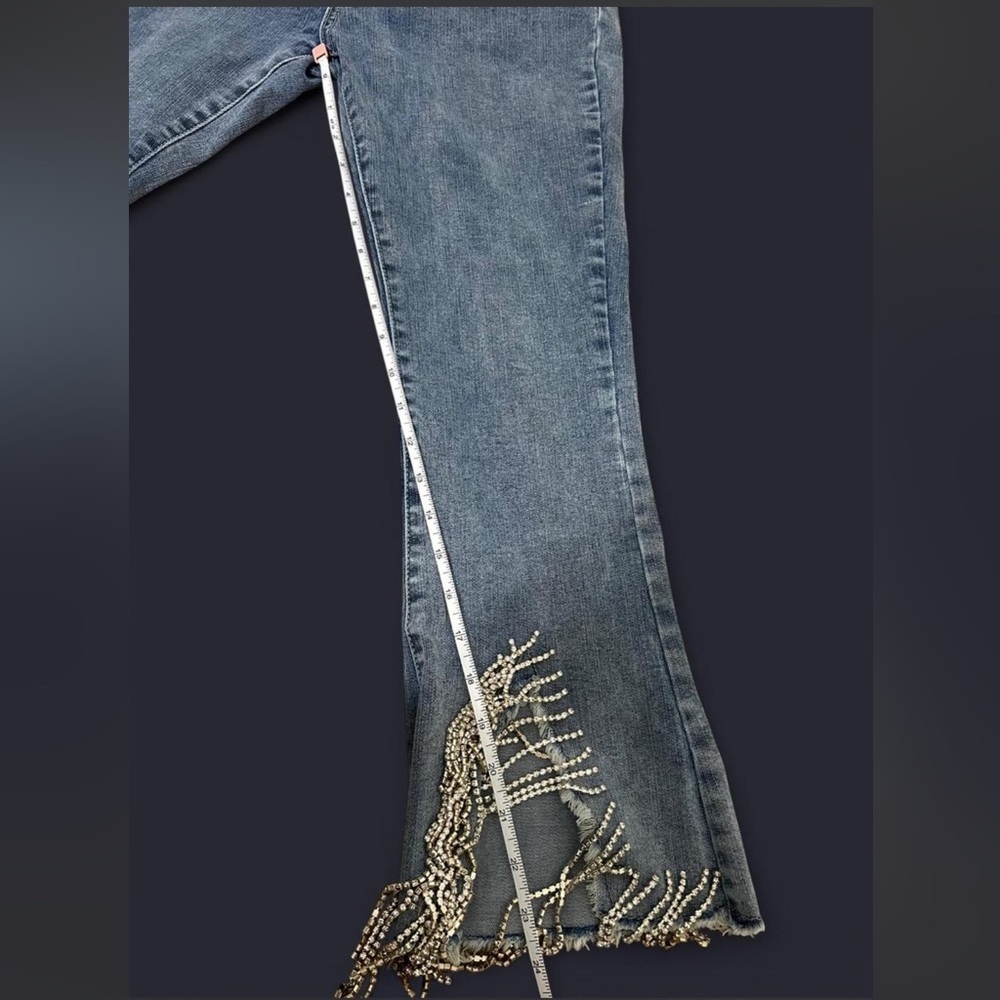 Embellished Blue Jeans - Picture 4 of 4
